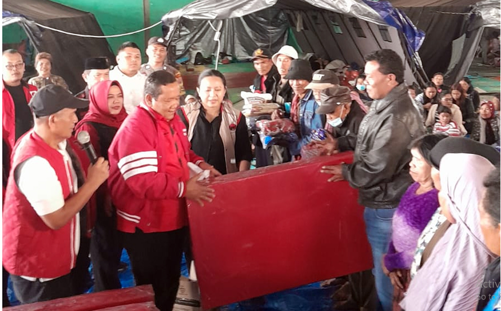BANTUAN PDI P SINABUNG 1